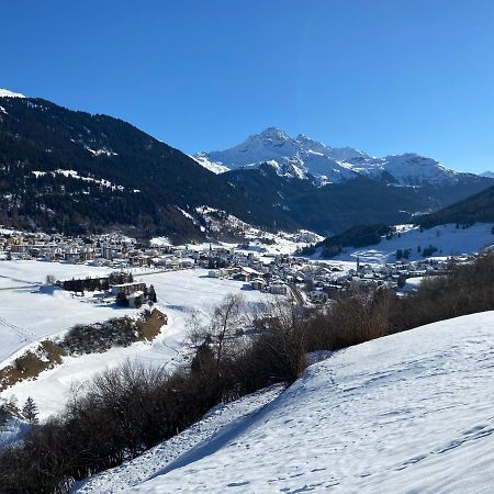Casa Zundregn - Ein Bijou Mit Privater Terrasse Und E-Mobility Lägenhet Savognin Exteriör bild