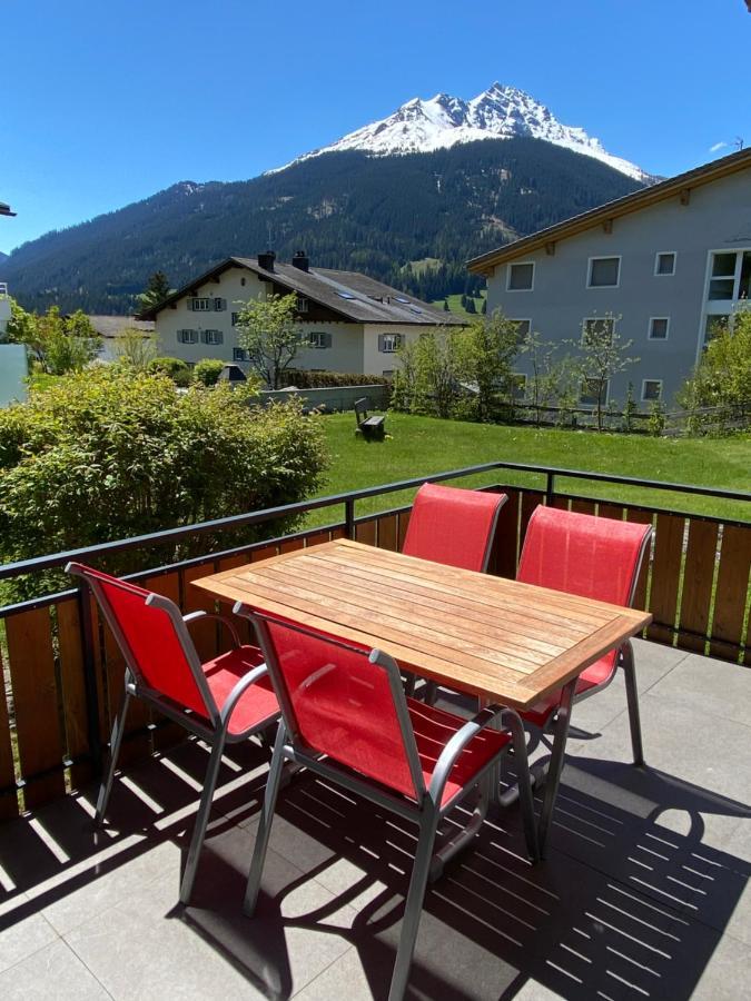 Casa Zundregn - Ein Bijou Mit Privater Terrasse Und E-Mobility Lägenhet Savognin Exteriör bild
